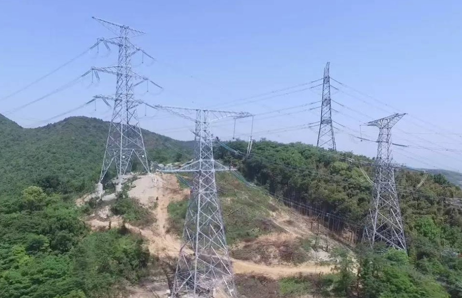 超高壓輸電線路、電力傳輸線路為什么需要在鐵塔周邊安裝防火監(jiān)測系統(tǒng)？
